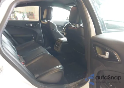 2015 Chrysler 200 S из США, поврежденный, VIN 1C3CCCBG7FN756943